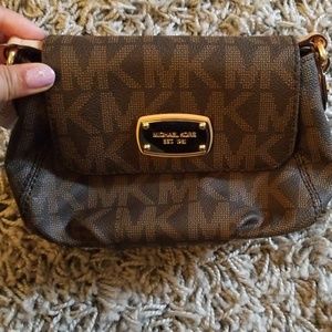 Micheal Kors small crossbody